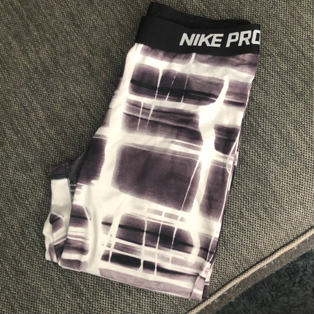 Nike pro leggings